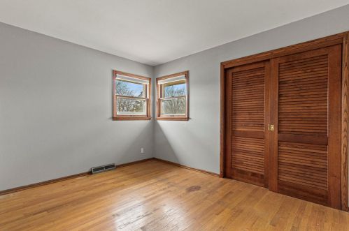 9826 Langlade St, Milwaukee WI 53225-1014 exterior