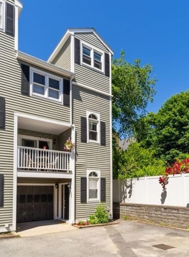 602 2nd St, Boston MA 02127-1513 exterior