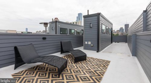 1220 Kater St, Philadelphia PA 19147-2011 exterior