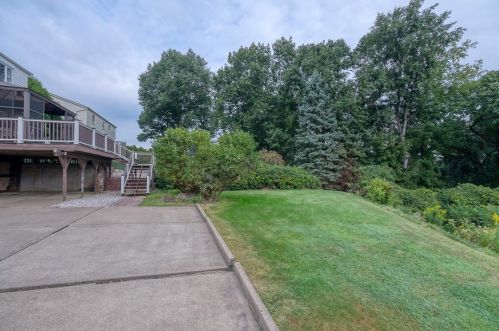 505 Arthur Dr, Moon Twp PA 15108 exterior