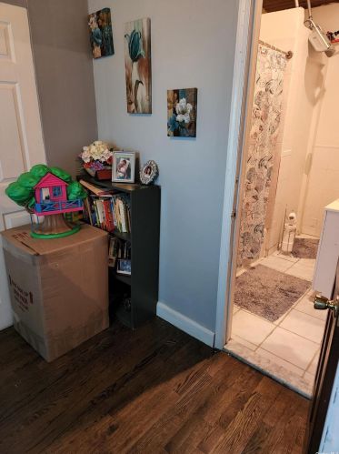 56 Jamaica Ave, Valley Stream NY 11580-6314 exterior