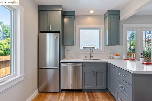 1715 Ashby Ave, Berkeley CA 94703-2131 exterior