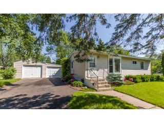 1233 Ryan Ave, Saint Paul MN  55109-3404 exterior