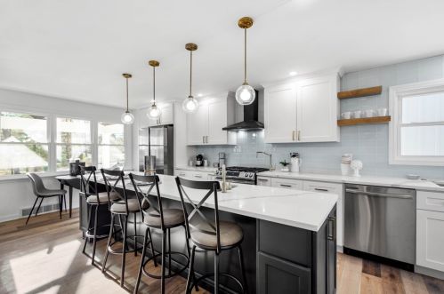 820 Old Thorn Run Rd, Moon Twp PA 15108-1152 exterior