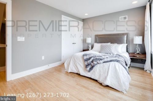 1133 Hope St, Philadelphia PA 19122-4611 exterior