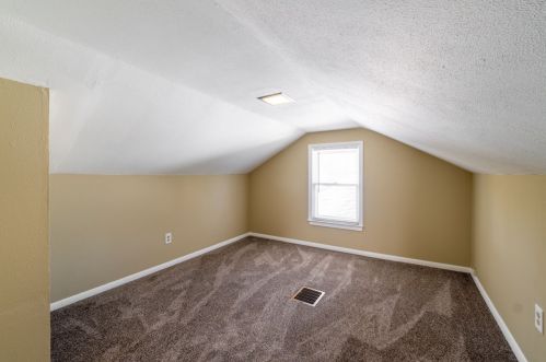 3758 5 Pl, Milwaukee WI 53204-3906 exterior