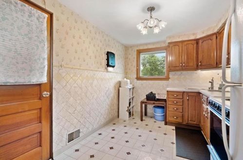 543 Lucy Dr, Pittsburgh PA 15236-3336 exterior