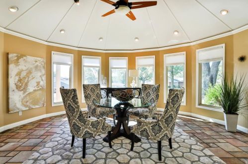 10101 Courtwick Dr, Saint Louis MO 63128-1613 exterior