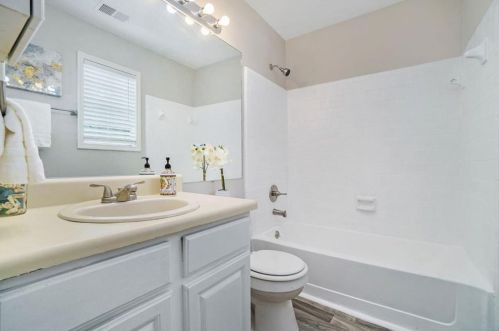 6277 Marbut Farms Trl, Lithonia GA 30058-5397 exterior