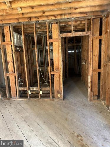 1226 Staples St, Washington, DC 20002-3948