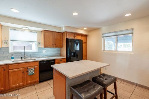 6790 3rd St, Tucson AZ  85710-1244 exterior