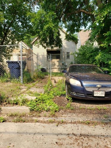 2164 37th St, Milwaukee WI 53215-2313 exterior