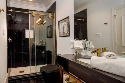 457 Edgewood Dr, Montgomery TX 77356-8407 exterior