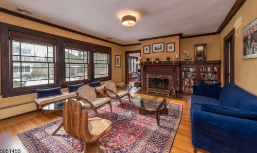 33 Girard Pl, Maplewood, NJ 07040-3107