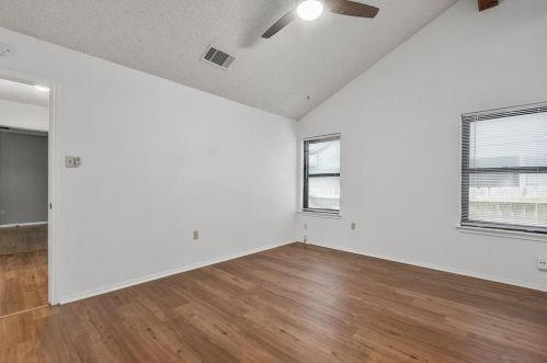 7906 Epping Ln, Austin TX 78745-6831 exterior