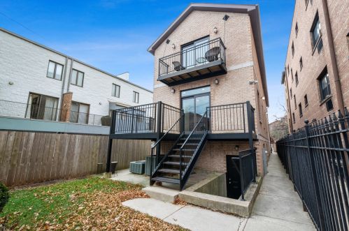 2712 Bryn Mawr Ave, Chicago IL 60659-4414 exterior