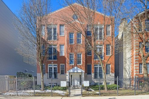 1532 Claremont Ave, Chicago, IL 60622-1713