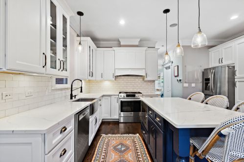 2326 Charleston St, Chicago IL 60647-4112 exterior