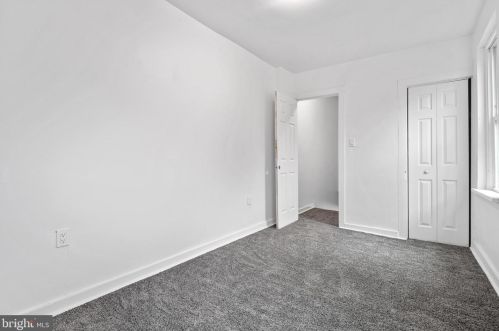 551 Howard Ave, Lancaster PA  17602-4421 exterior