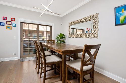 3014 Newport Ave, Chicago IL  60618-4356 exterior