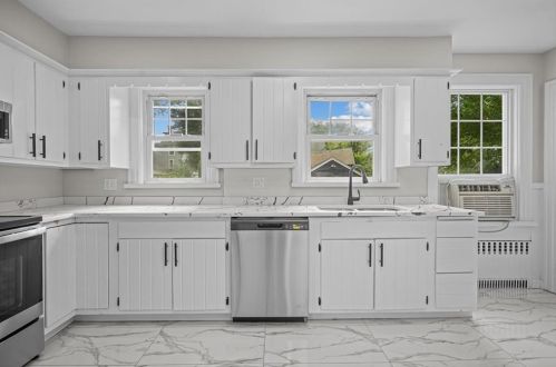 46 Circuit Dr, Providence RI  02905-3715 exterior