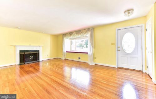 1829 Susquehannock Dr, Mc Lean VA  22101-5069 exterior