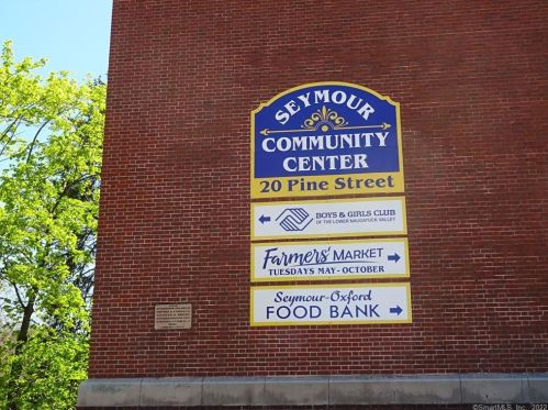 27 Derby Ave, Seymour CT 06483-3129 exterior