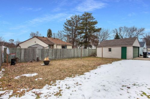 929 Beech St, Wyoming MI exterior