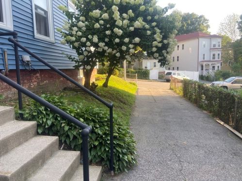 45 Fox St, Worcester MA 01604-4331 exterior