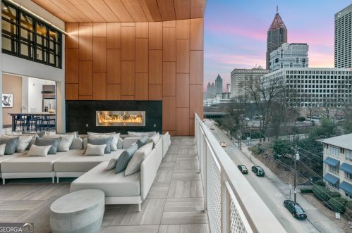 775 Juniper St, Atlanta GA 30308-1310 exterior