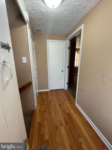 10 Upland Ave, Chester PA 19015-2445 exterior