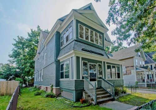 93 Montrose St, Springfield, MA 01109-3048