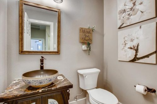 10122 Dianella Ln, Austin TX 78759-3036 exterior