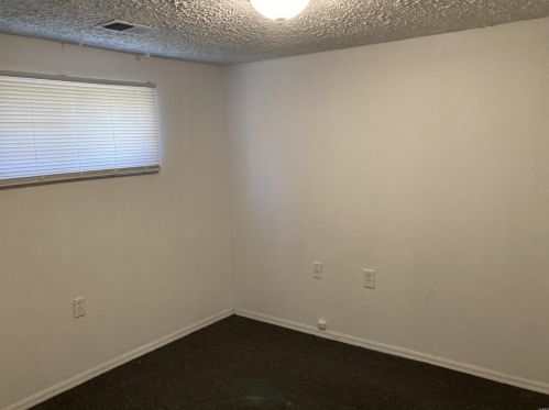 10034 Viscount Dr, Saint Louis MO 63136-5636 exterior