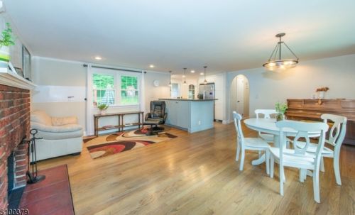 34 Summit Rd, Sparta NJ  07871-1411 exterior