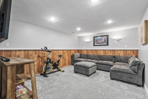 13872 Gladiola Way, Saint Paul MN 55124-6101 exterior