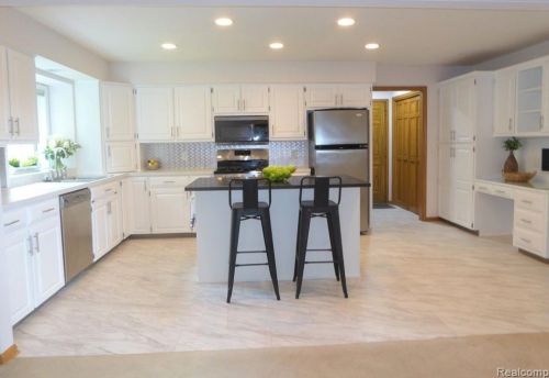 3975 Piute Dr, Wyoming MI exterior