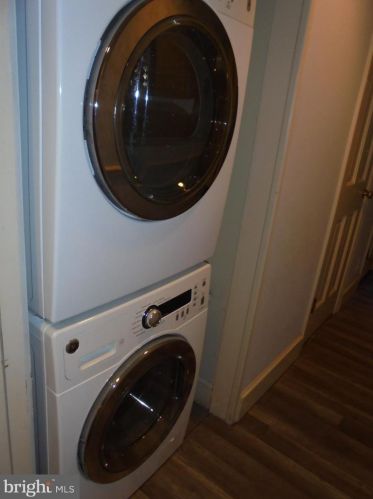 1004 Prince St, Alexandria VA  22314-2933 exterior