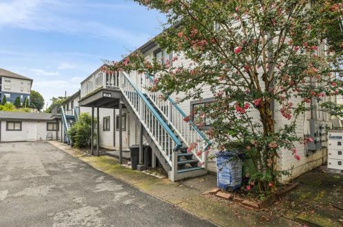 379 Elm St, Atlanta GA 30318-8501 exterior