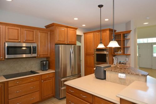 6513 Belgian Ave, Kalamazoo MI  49009-5992 exterior