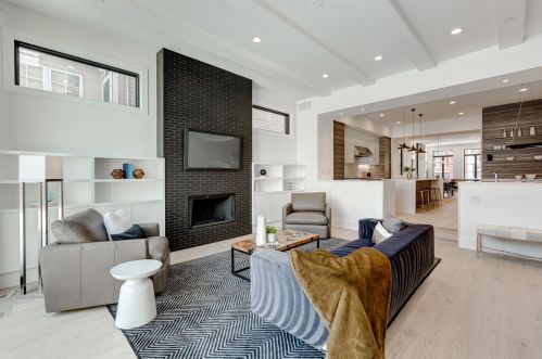 1909 Dayton St, Chicago IL 60614-5028 exterior