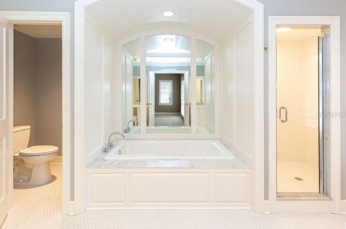 914 Alameda St, Orlando FL 32804-6903 exterior