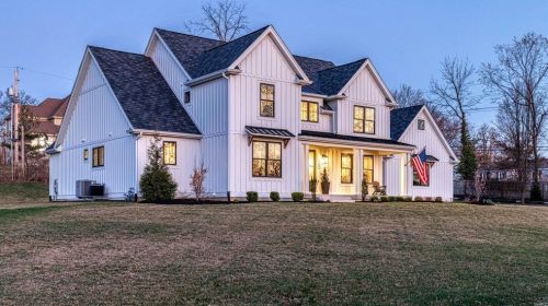 100 Ladue Meadows Ln, Saint Louis MO 63141-7503 exterior