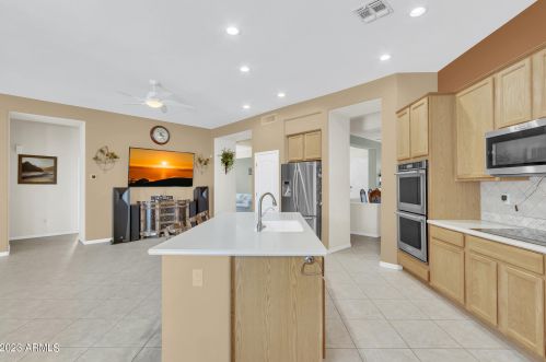 2441 Thompson Way, Chandler AZ 85286-8436 exterior