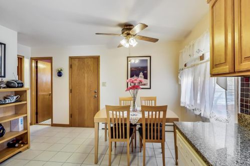 8336 Berwyn Ave, Chicago IL 60656-1430 exterior