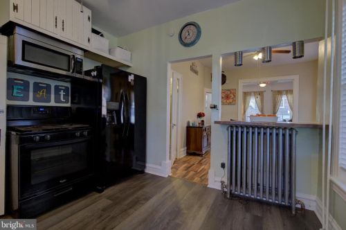 27 5 St, Pottstown PA 19464-5102 exterior