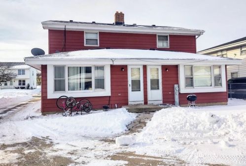 9210 Joleno Ln, Milwaukee, WI 53224-1723