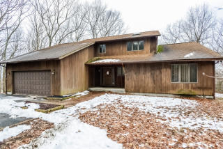 11 Upper Downs Dr, Killingly, CT 06239-3220