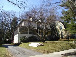 162 Mount Vernon St, Newton, MA 02465-2517