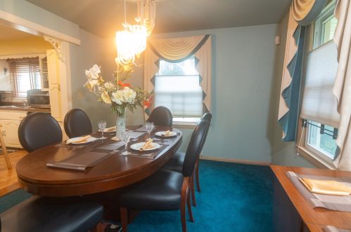 8236 37, Milwaukee WI 53210-3047 exterior